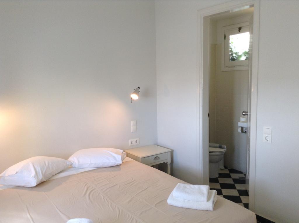 Rose Bay Hotel Камари Экстерьер фото