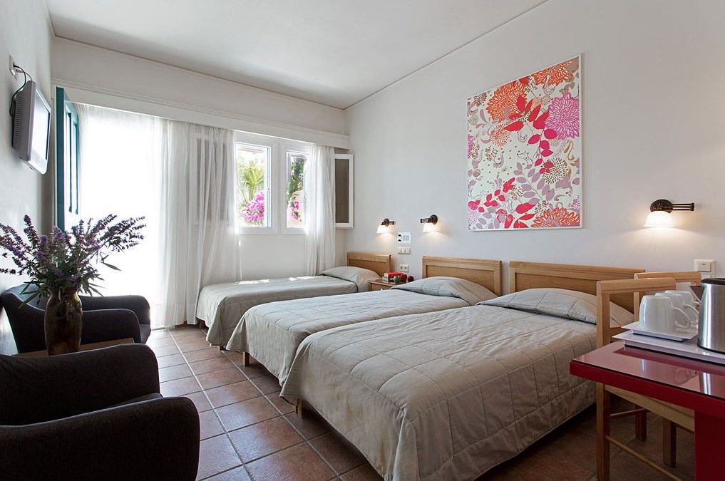 Rose Bay Hotel Камари Экстерьер фото